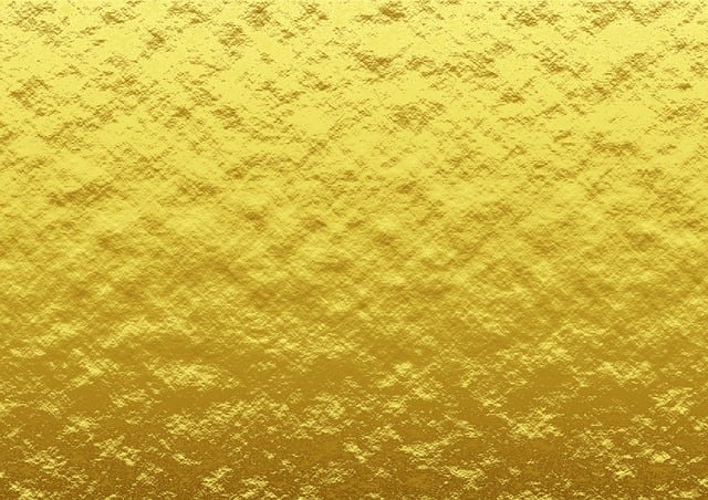 Gold, bekannt für seine strahlend gelbe Farbe und seinen unvergleichlichen Glanz, gilt seit jeher als Symbol für Reichtum und Beständigkeit. Dieses außergewöhnliche Metall zeichnet sich durch seine einzigartige Dehnbarkeit und Bearbeitbarkeit aus, was es zum bevorzugten Material für Schmuck und kunstvolle Verzierungen macht. Seine Beständigkeit gegenüber den Einflüssen von Sauerstoff und anderen Gasen verleiht Gold […]
