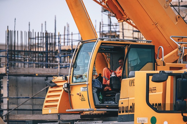 Die erhoffte nachhaltige Erholung am deutschen Immobilienmarkt bleibt fragil. Im August hat sich die Stimmung in der Branche wieder deutlich eingetrübt. Das Deutsche Hypo Immobilienklima sank gegenüber dem Vormonat um sechs Prozent auf 81,4 Punkte. Besonders auffällig ist die Entwicklung auf der Investmentseite: Das Investmentklima gab sogar um 7,4 Prozent auf 75,9 Punkte nach. Damit [&hellip;]